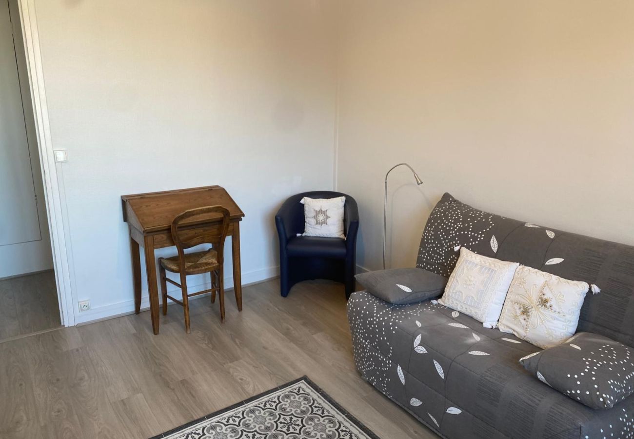 Appartement à Châteauroux - T3 centre-ville- ascenseur- parking- vue panoramique 