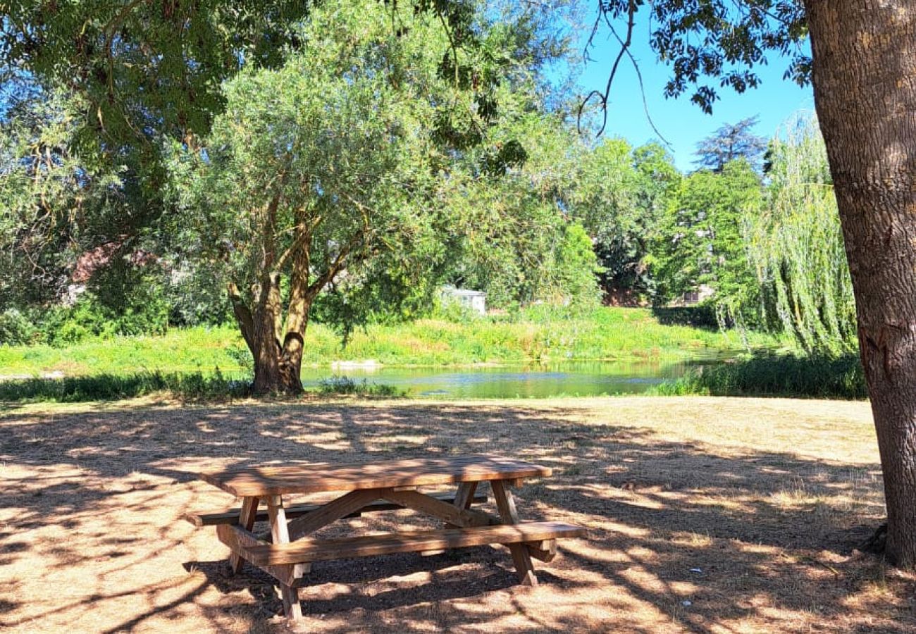 Maison à Saint-Georges-sur-Arnon - La maison de l'étang - 2 lits - wifi- jardin