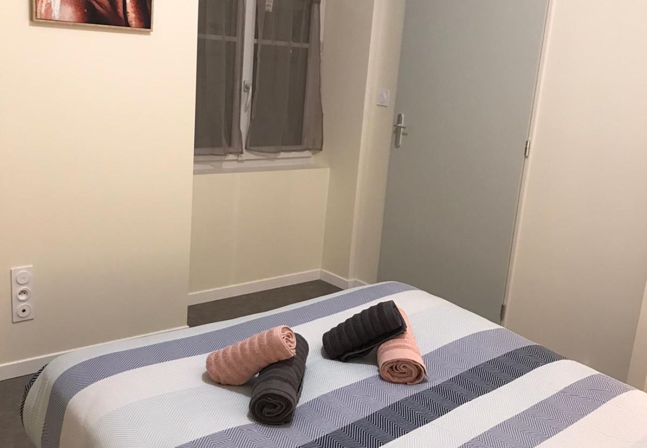 Appartement à Ecueillé - Ecueillé centre -bel appart neuf 2 chambres 