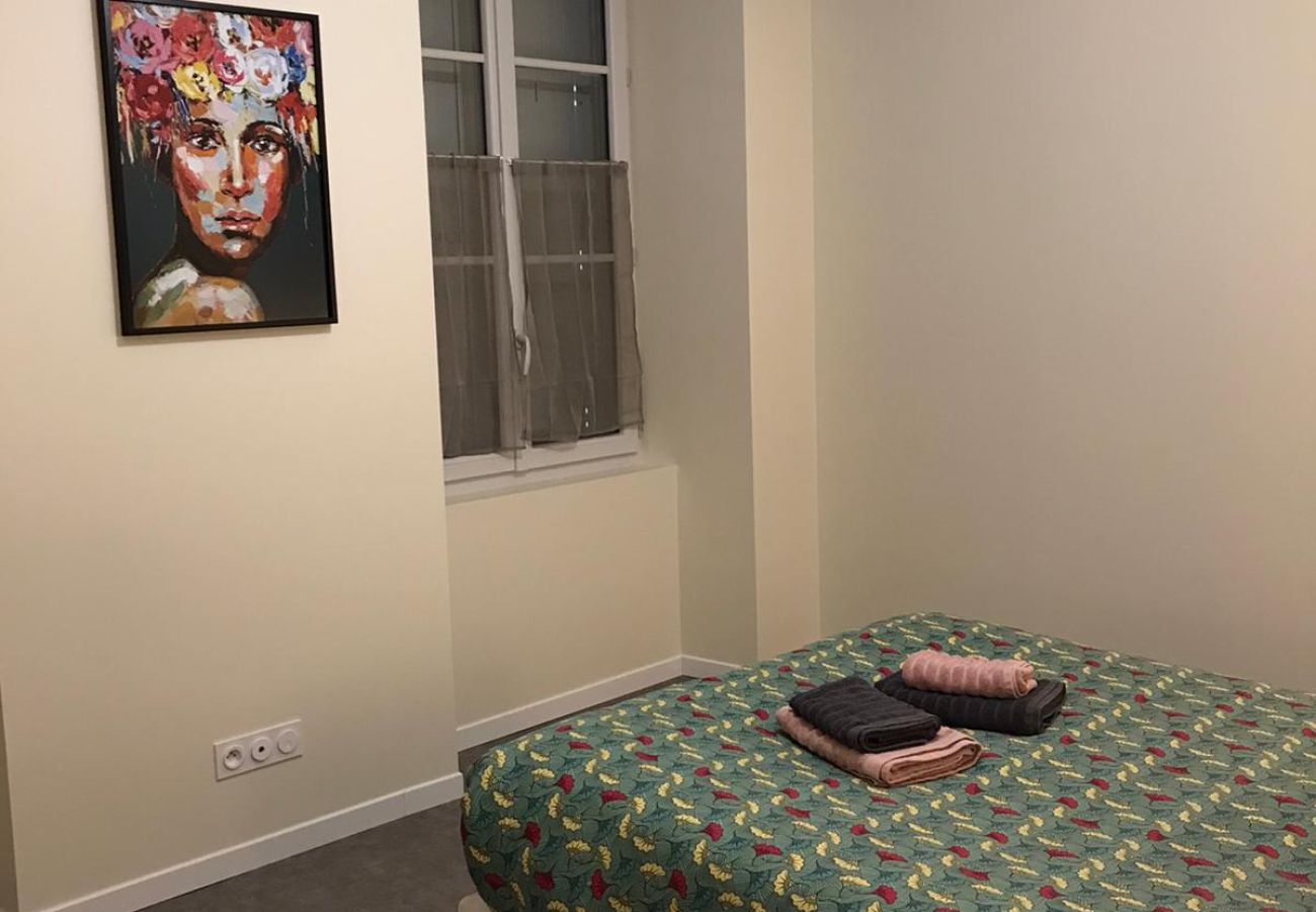Appartement à Ecueillé - Ecueillé centre -bel appart neuf 2 chambres 