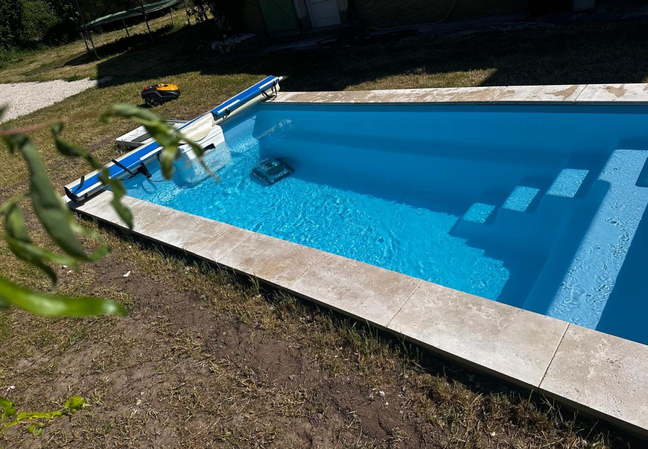 Maison à Lye - Jolie Maison 7 pers-piscine-clim-Beauval 10 min