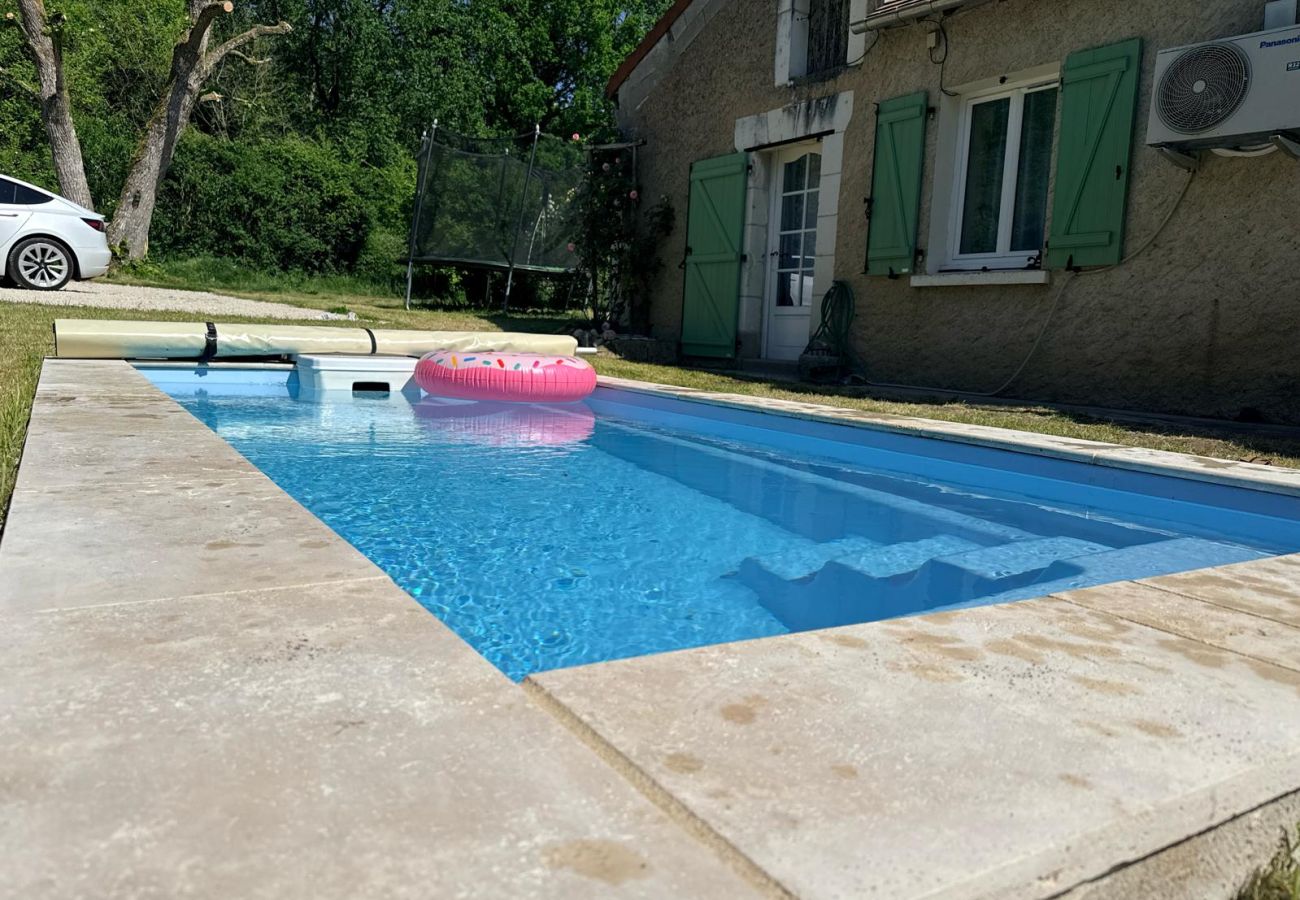 Maison à Lye - Jolie Maison 7 pers-piscine-clim-Beauval 10 min