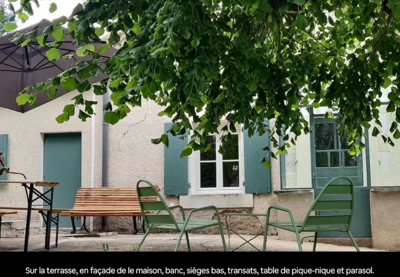 Maison à Levroux - La Datcha d'Elvira - Maison de campagne au vert !