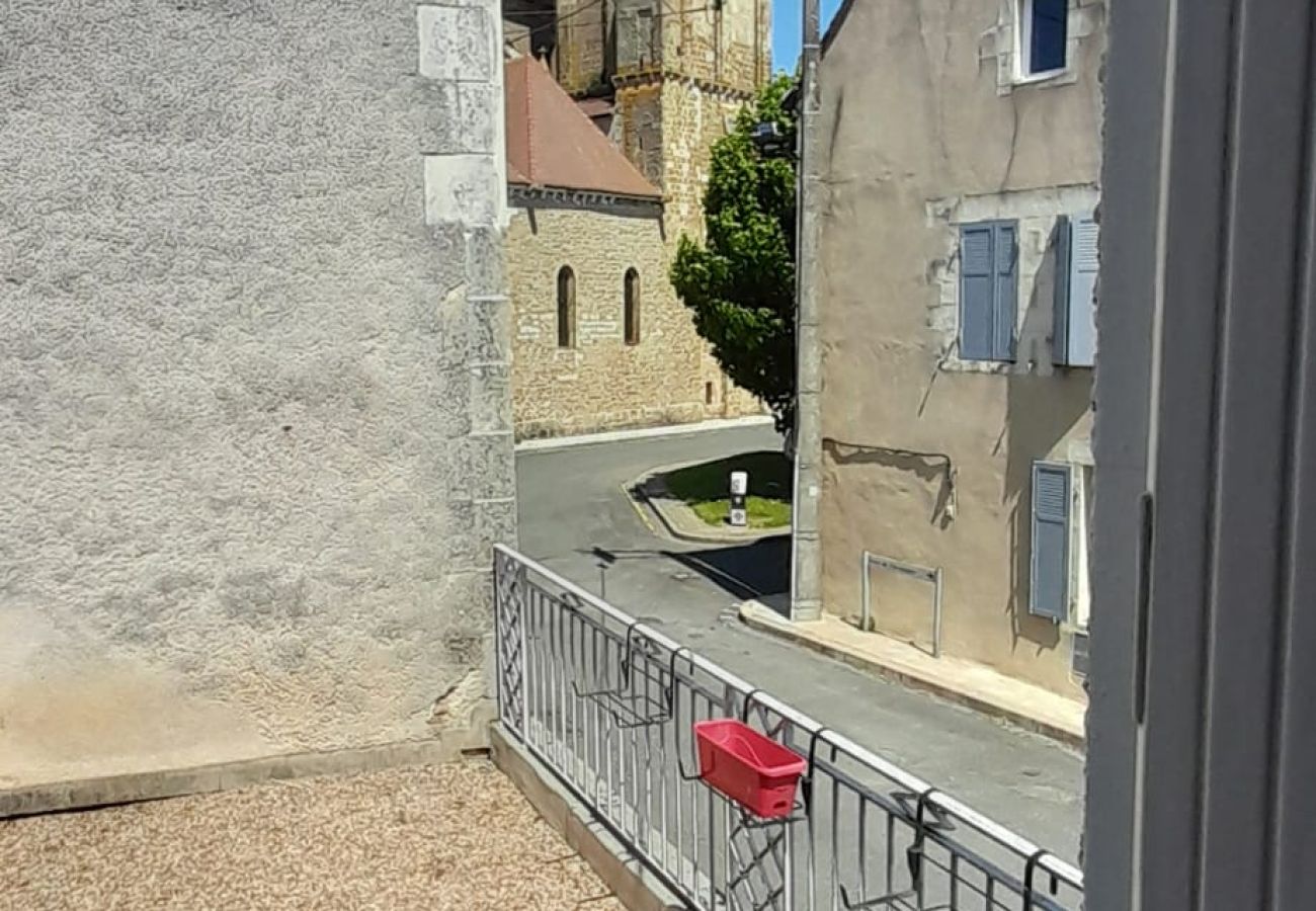 Appartement à Levroux - Appart 2 chambres terrasse privée au coeur de Levroux