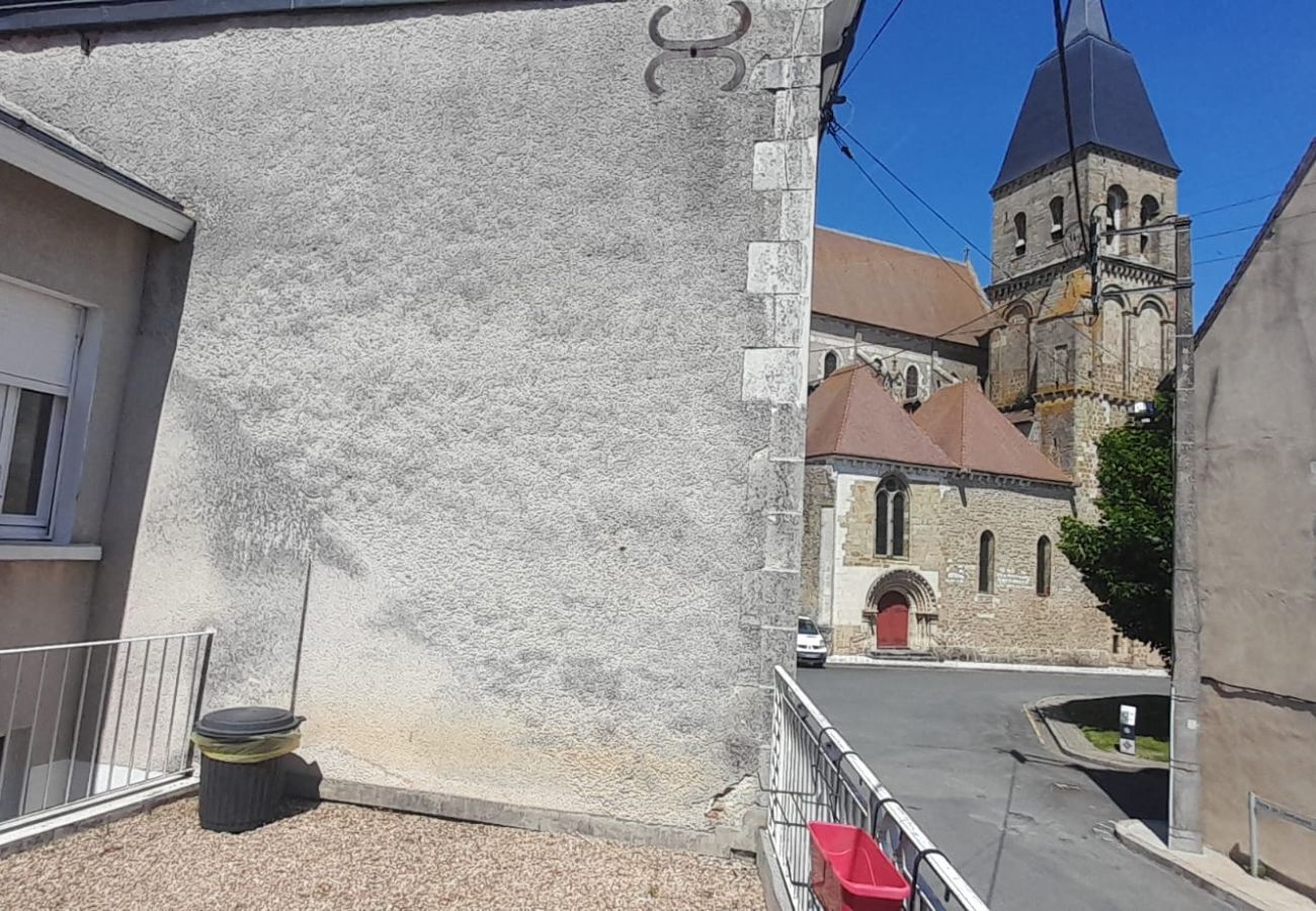 Appartement à Levroux - Appart 2 chambres terrasse privée au coeur de Levroux
