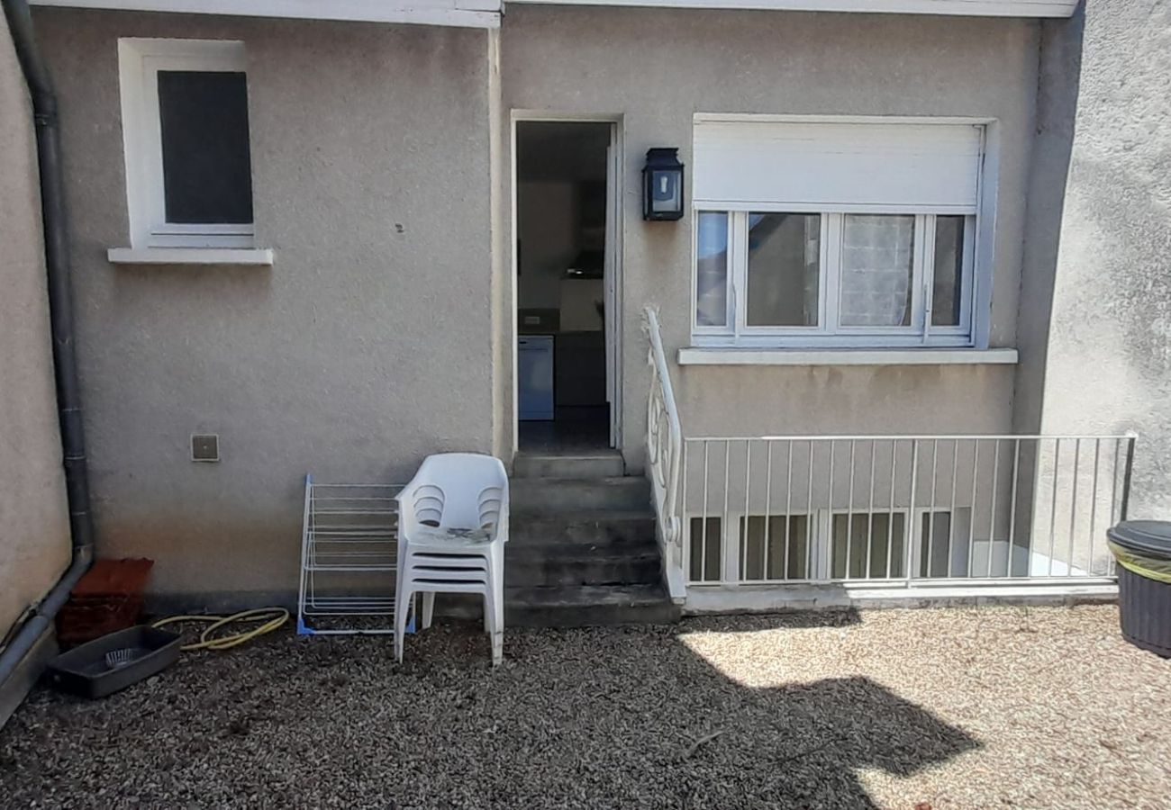 Appartement à Levroux - Appart 2 chambres terrasse privée au coeur de Levroux