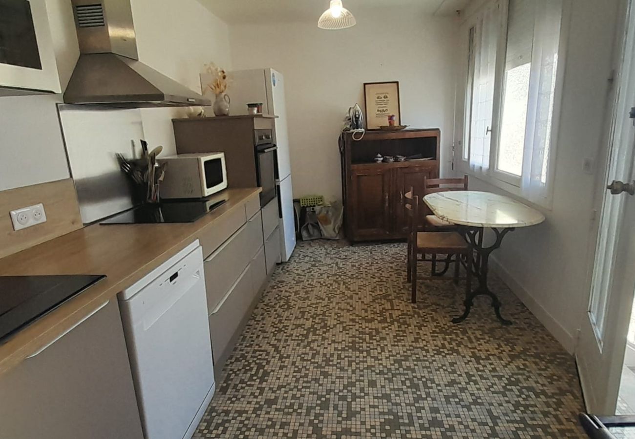 Appartement à Levroux - Appart 2 chambres terrasse privée au coeur de Levroux