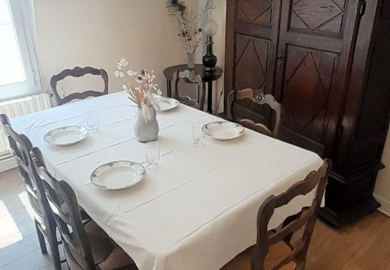 Appartement à Levroux - Appart 2 chambres terrasse privée au coeur de Levroux
