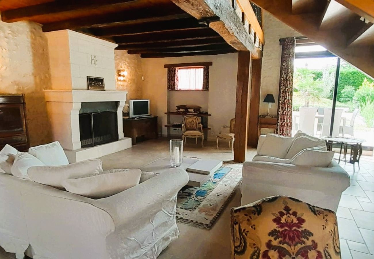 Maison à Levroux - Le Chai - villa 14 pers avec piscine au coeur de Levroux