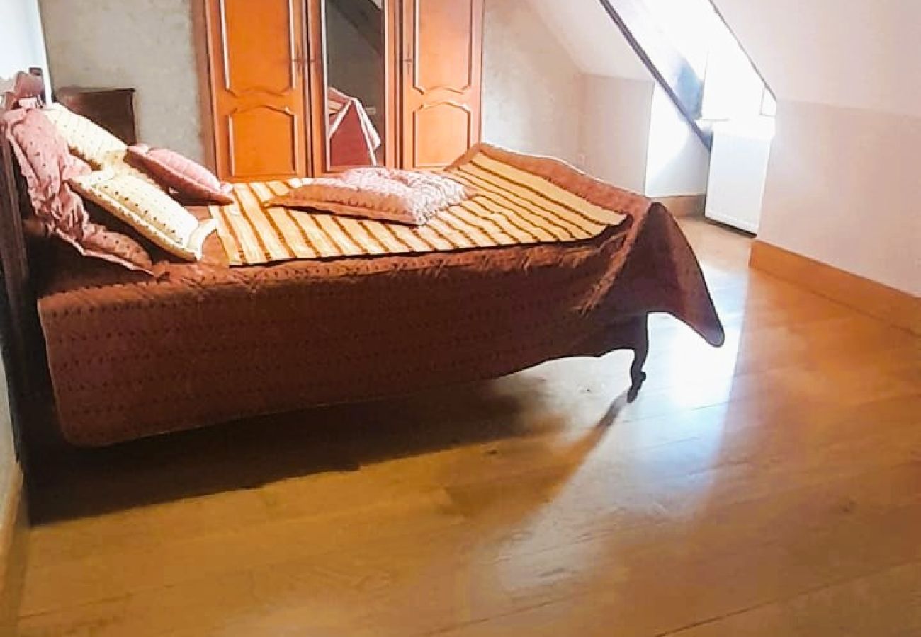 Maison à Levroux - Le Chai - villa 14 pers avec piscine au coeur de Levroux