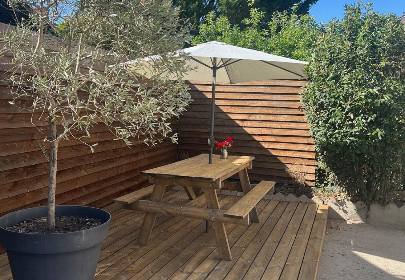 Maison à Châteauroux - La maison de Léonie- 2chb - cour privée - wifi