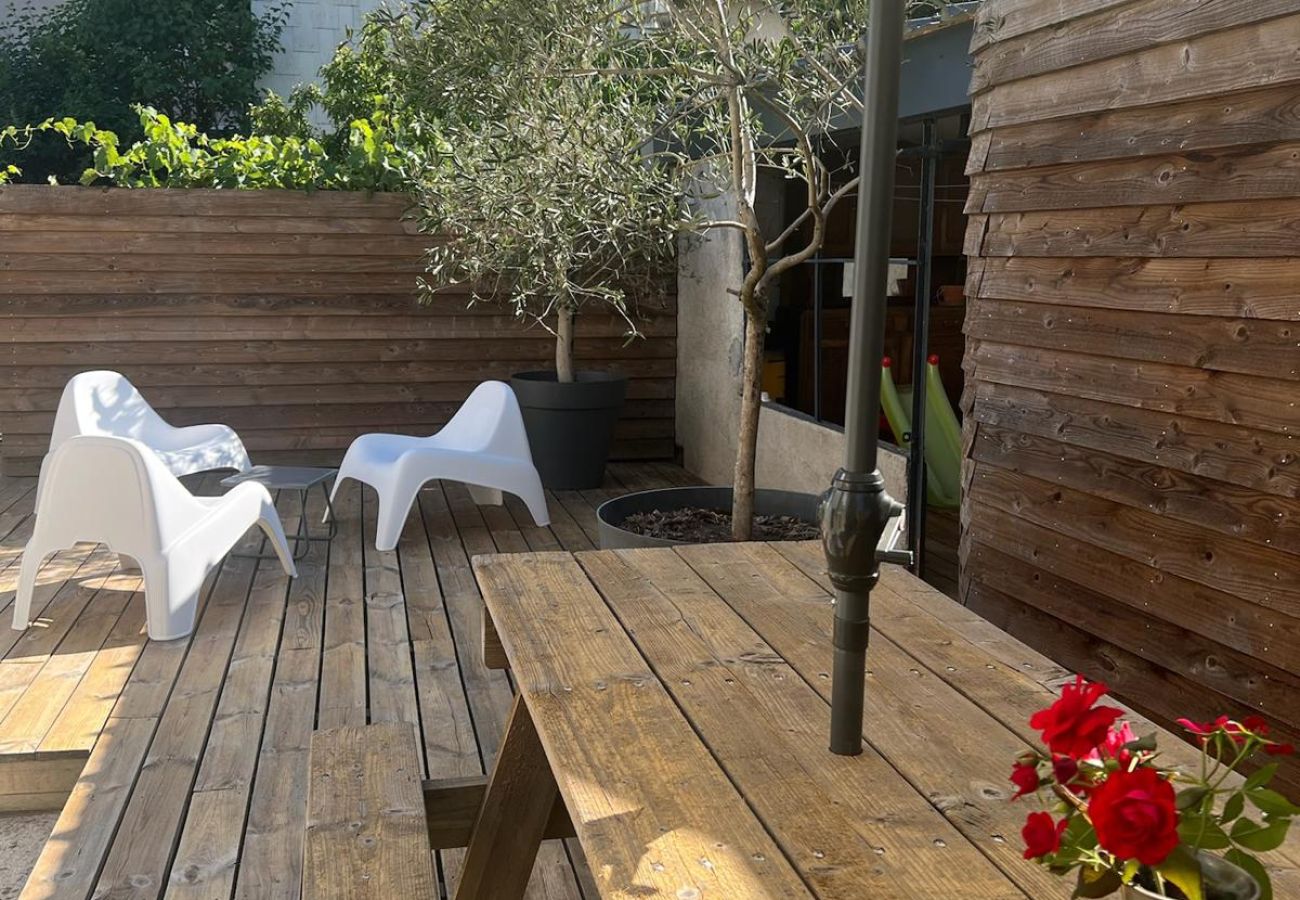 Maison à Châteauroux - La maison de Léonie- 2chb - cour privée - wifi