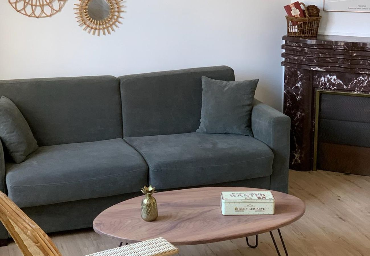 Maison à Châteauroux - La maison de Léonie- 2chb - cour privée - wifi