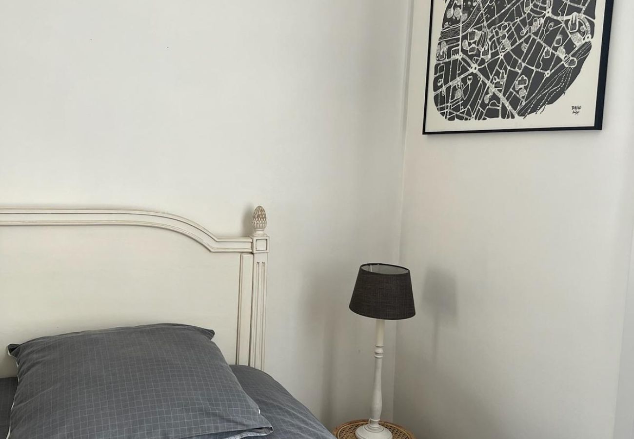 Maison à Châteauroux - La maison de Léonie- 2chb - cour privée - wifi