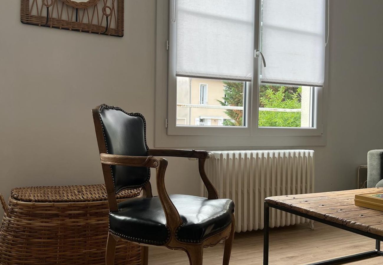 Maison à Châteauroux - La maison de Léonie- 2chb - cour privée - wifi