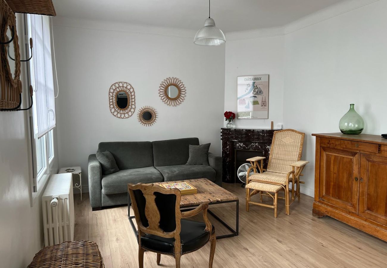 Maison à Châteauroux - La maison de Léonie- 2chb - cour privée - wifi