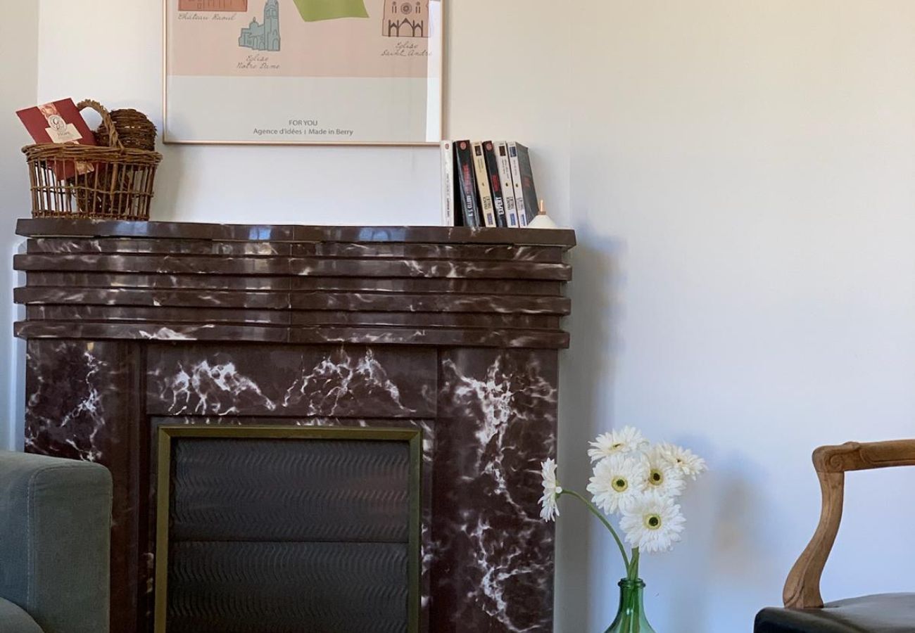 Maison à Châteauroux - La maison de Léonie- 2chb - cour privée - wifi