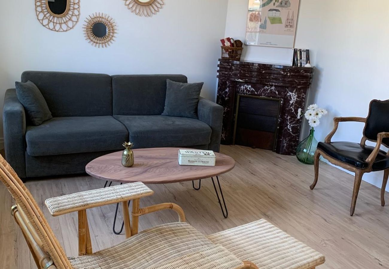 Maison à Châteauroux - La maison de Léonie- 2chb - cour privée - wifi