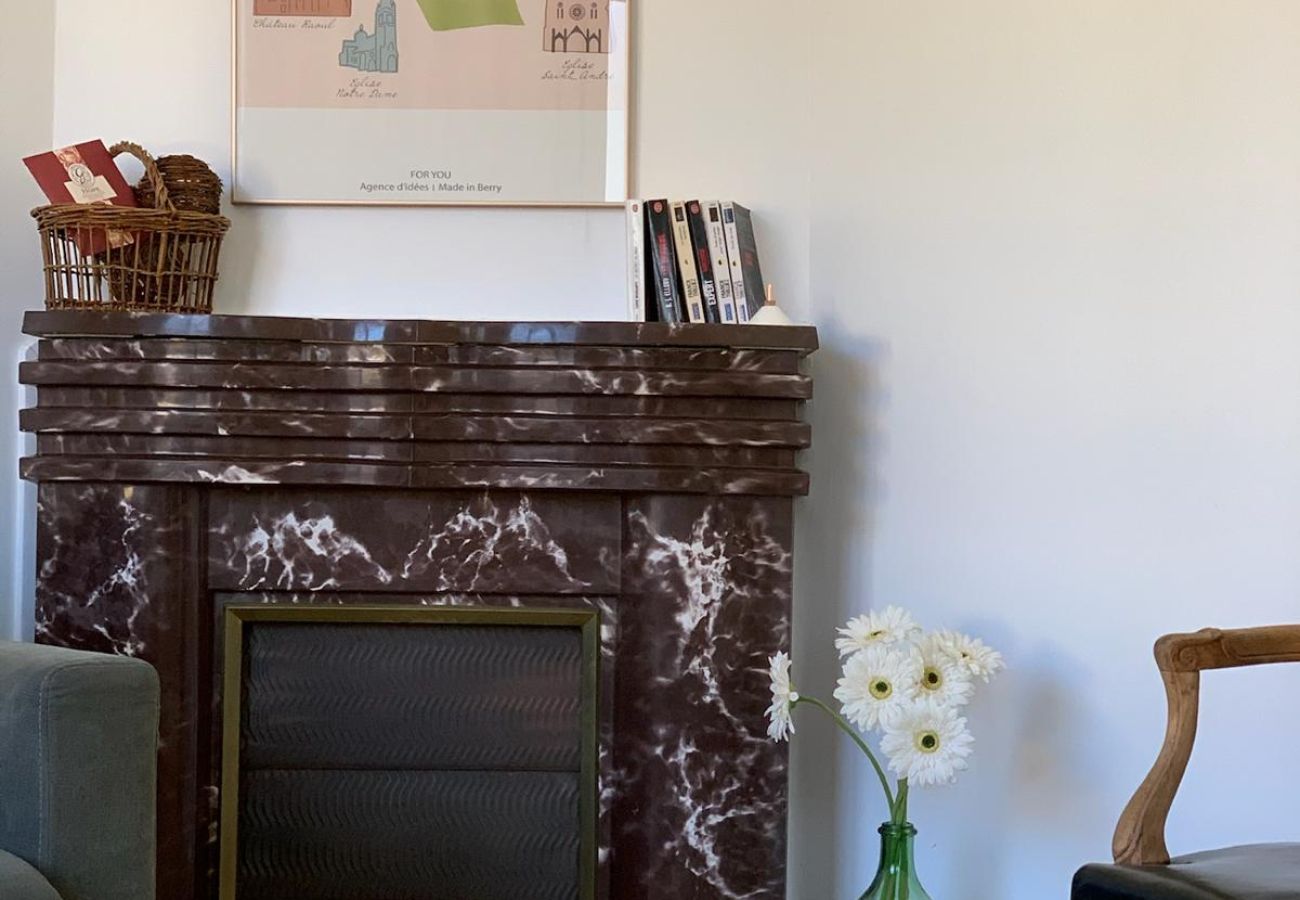 Maison à Châteauroux - La maison de Léonie- 2chb - cour privée - wifi