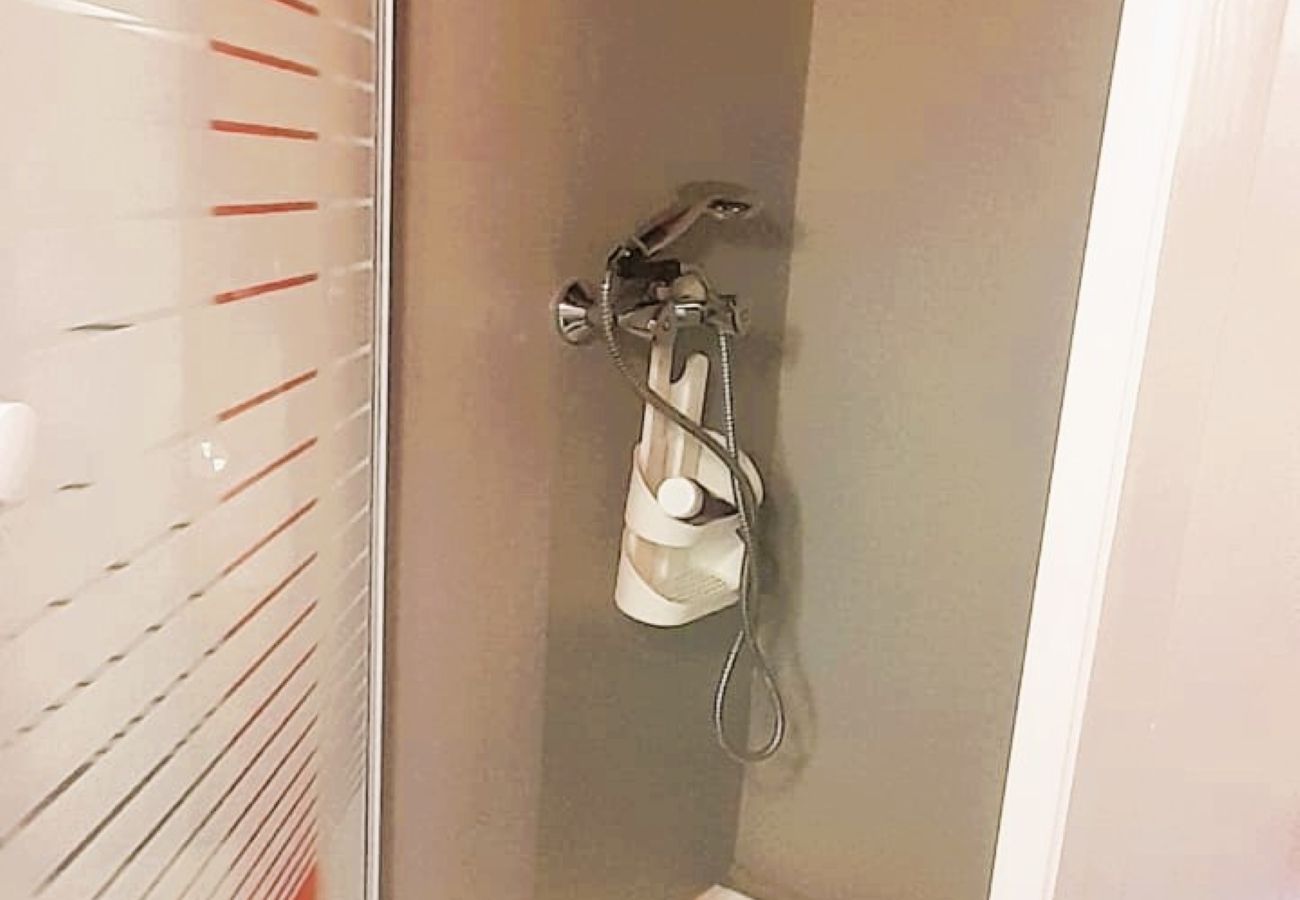 Studio à Châteauroux - Ballade a la lune-chalet 2 pers-wifi-jardin