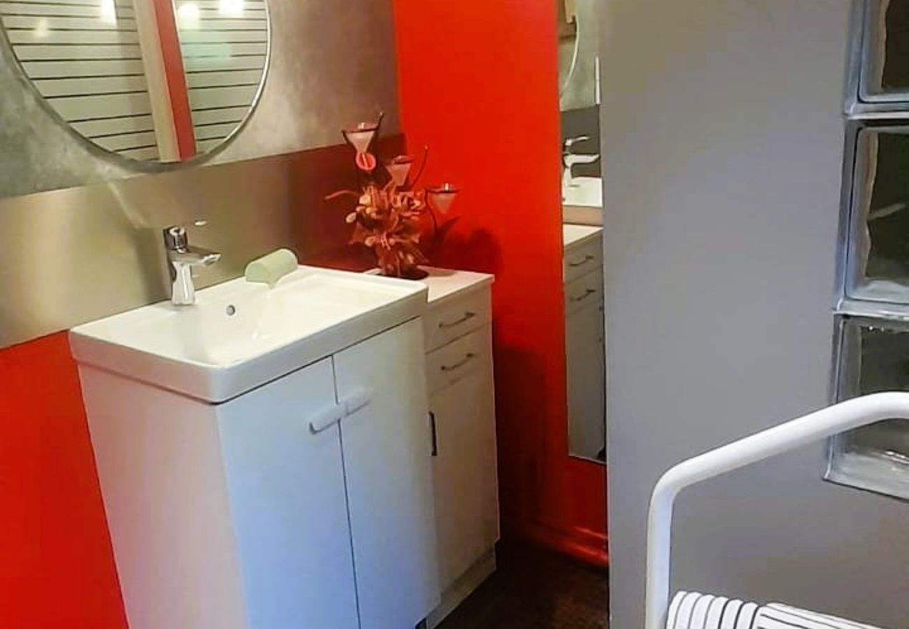 Studio à Châteauroux - Ballade a la lune-chalet 2 pers-wifi-jardin