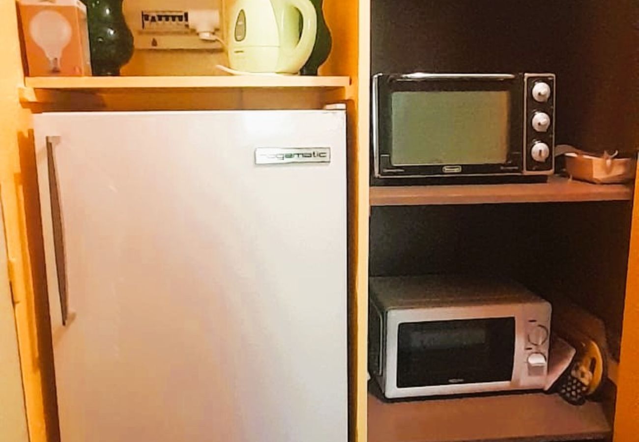 Studio à Châteauroux - Ballade a la lune-chalet 2 pers-wifi-jardin