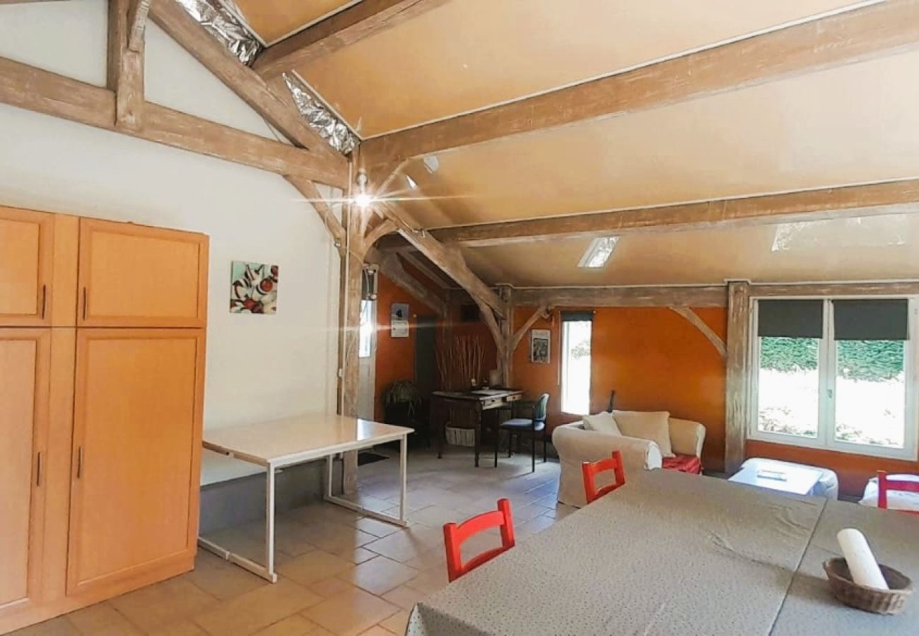 Studio à Châteauroux - Ballade a la lune-chalet 2 pers-wifi-jardin