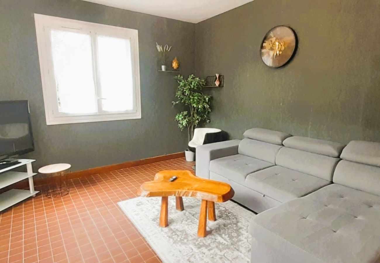 Maison à Buzançais - Le gite des Marchis, 4 pers wifi cour