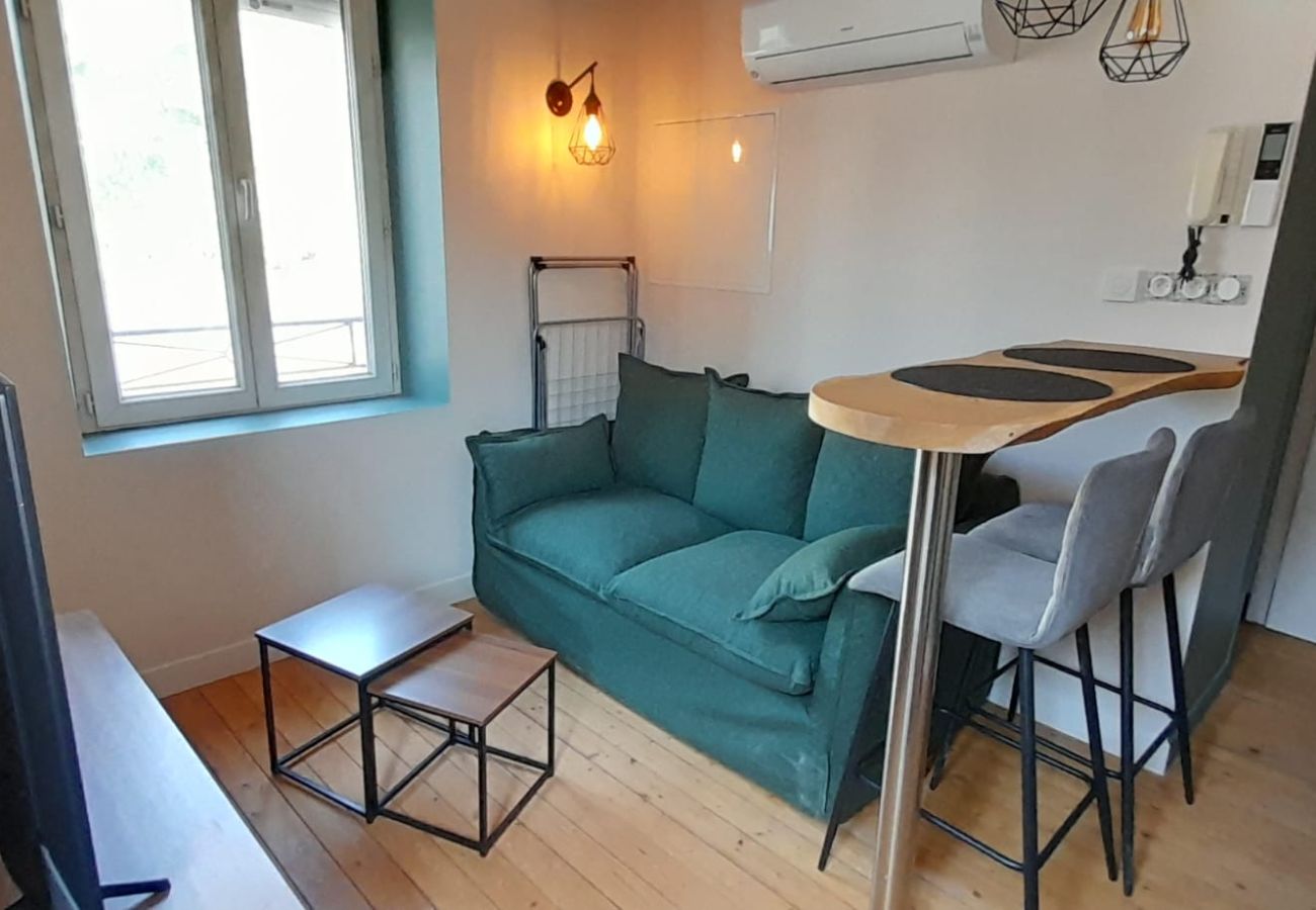 Appartement à Châteauroux - Joli duplex centre ville terrasse wifi clim