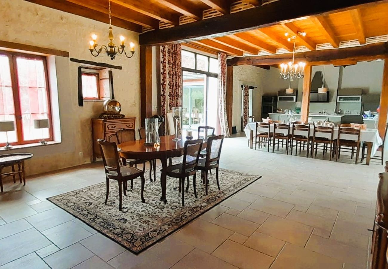 Maison à Levroux - Le Grand Chai, 5 chb, piscine clim Levroux