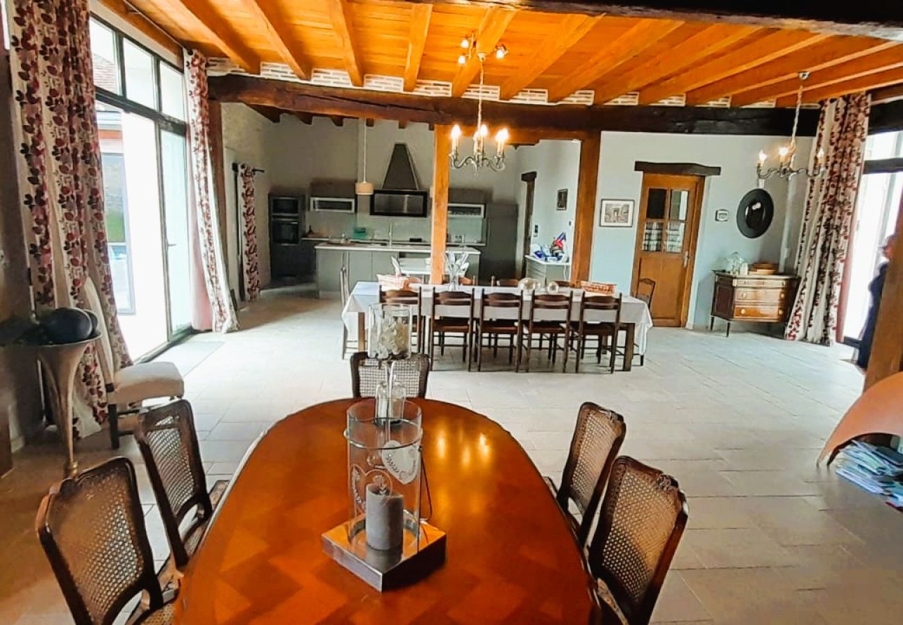 Maison à Levroux - Le Grand Chai, 5 chb, piscine clim Levroux