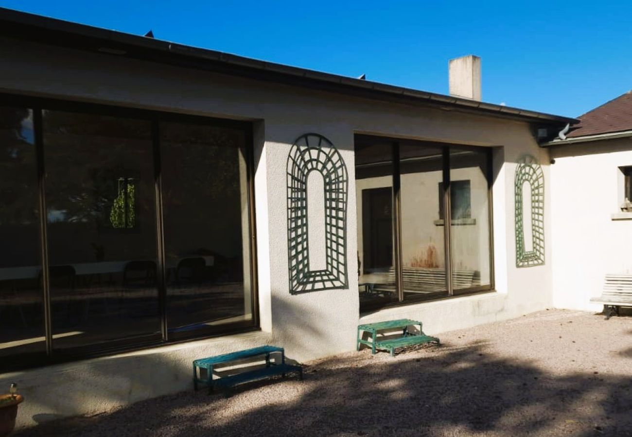 Maison à Sainte-Fauste - Le gite du Brossat. 10 pers wifi jardin