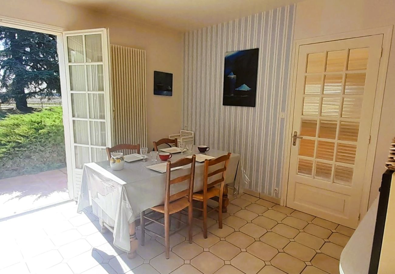 Maison à Sainte-Fauste - Le gite du Brossat. 10 pers wifi jardin