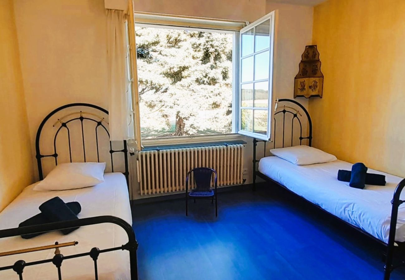 Maison à Sainte-Fauste - Le gite du Brossat. 10 pers wifi jardin