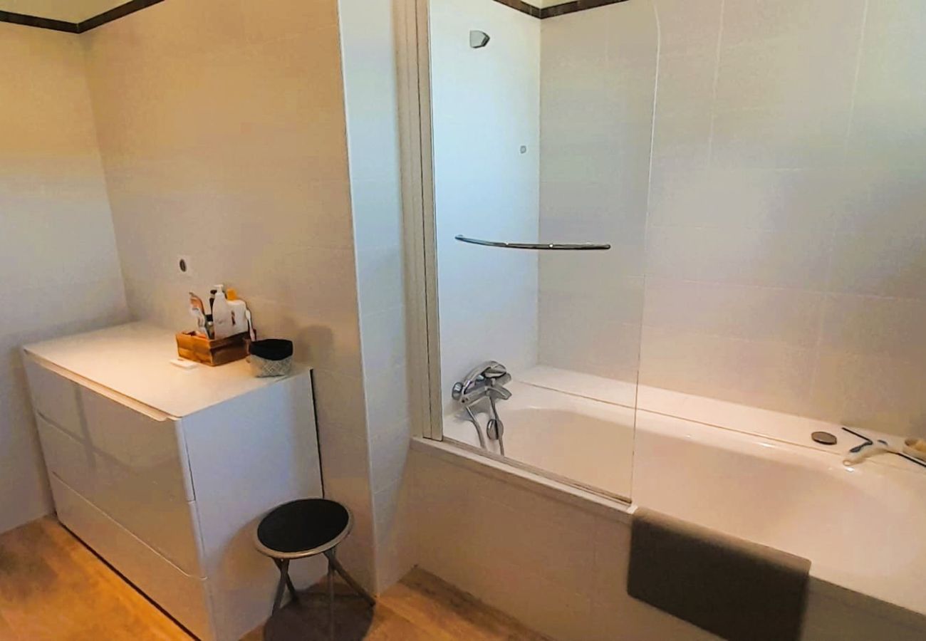 Maison à Sainte-Fauste - Le gite du Brossat. 10 pers wifi jardin