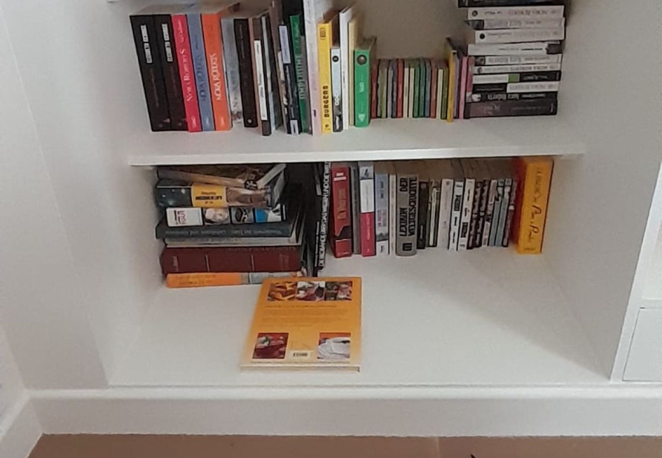 Maison à Sainte-Fauste - Le gite du Brossat. 10 pers wifi jardin