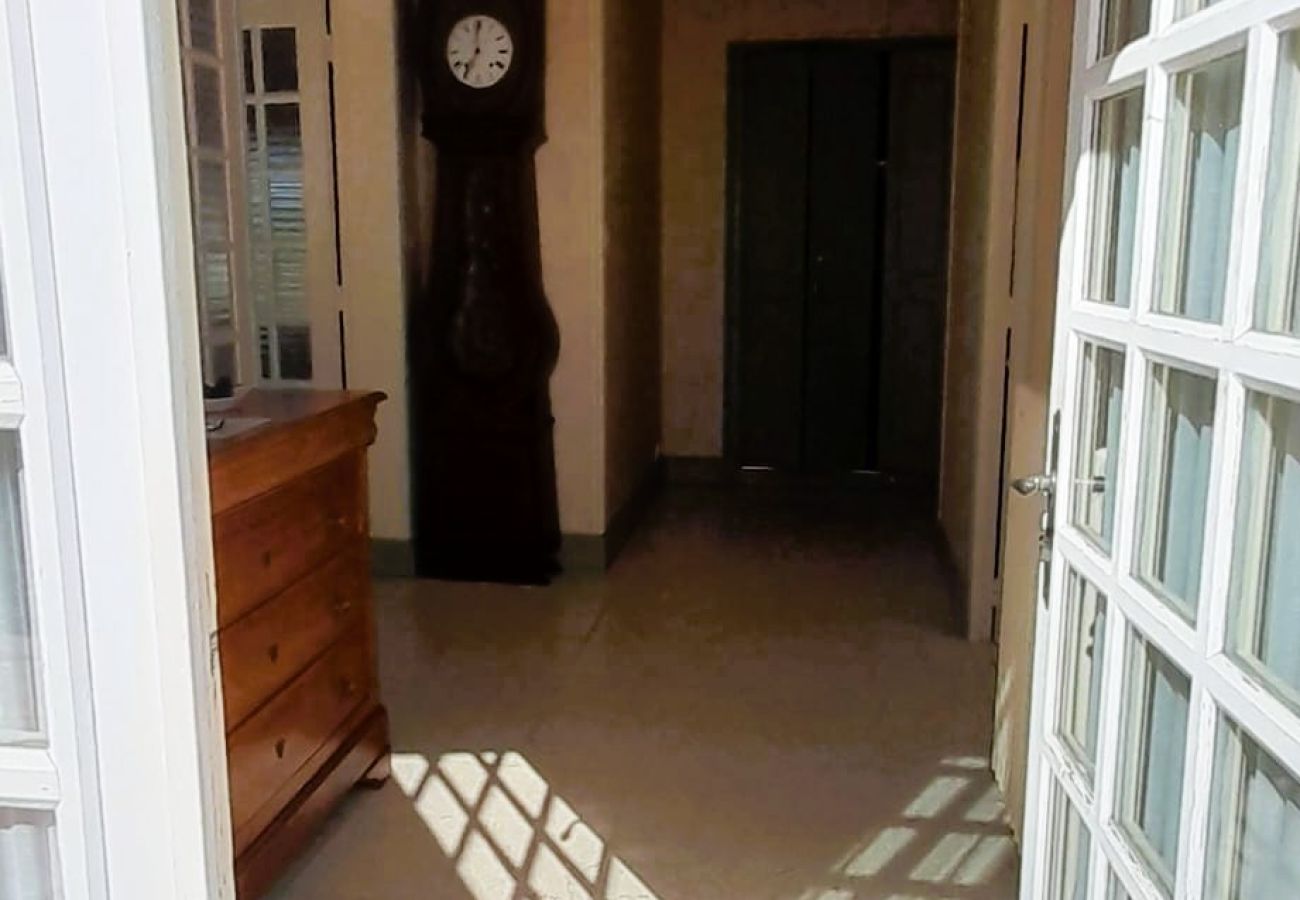 Maison à Sainte-Fauste - Le gite du Brossat. 10 pers wifi jardin