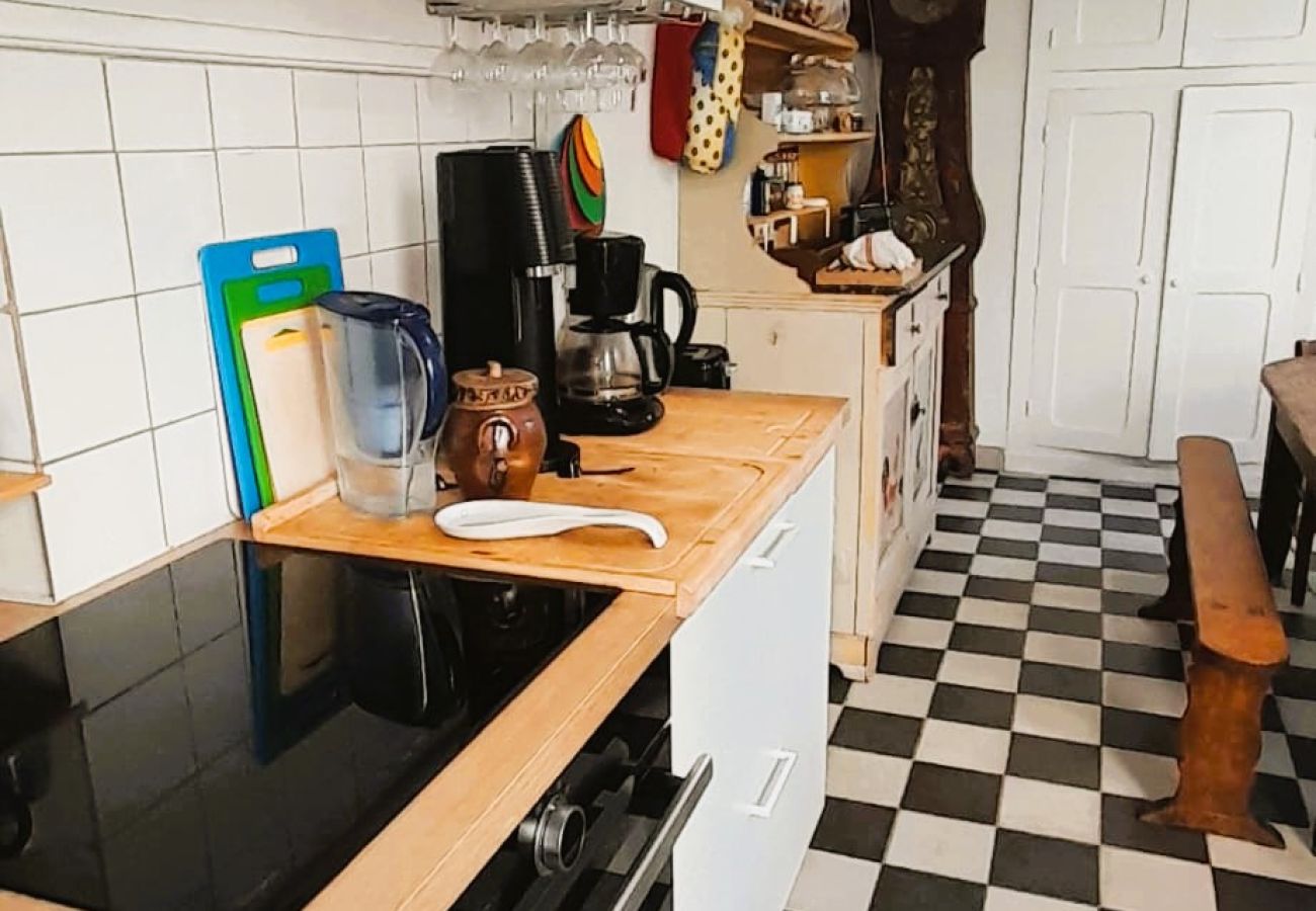 Maison à Châteauroux - Maison de ville 7 pers coeur de chtx cour wifi