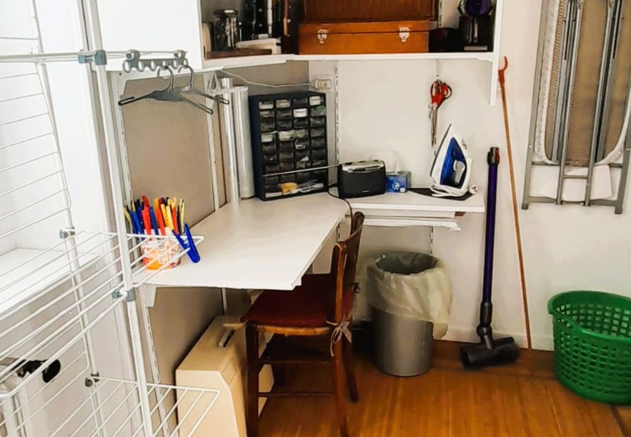 Maison à Châteauroux - Maison de ville 7 pers coeur de chtx cour wifi