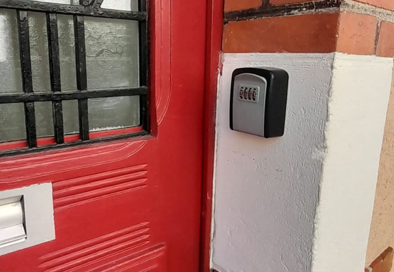 Maison à Châteauroux - Maison de ville 7 pers coeur de chtx cour wifi