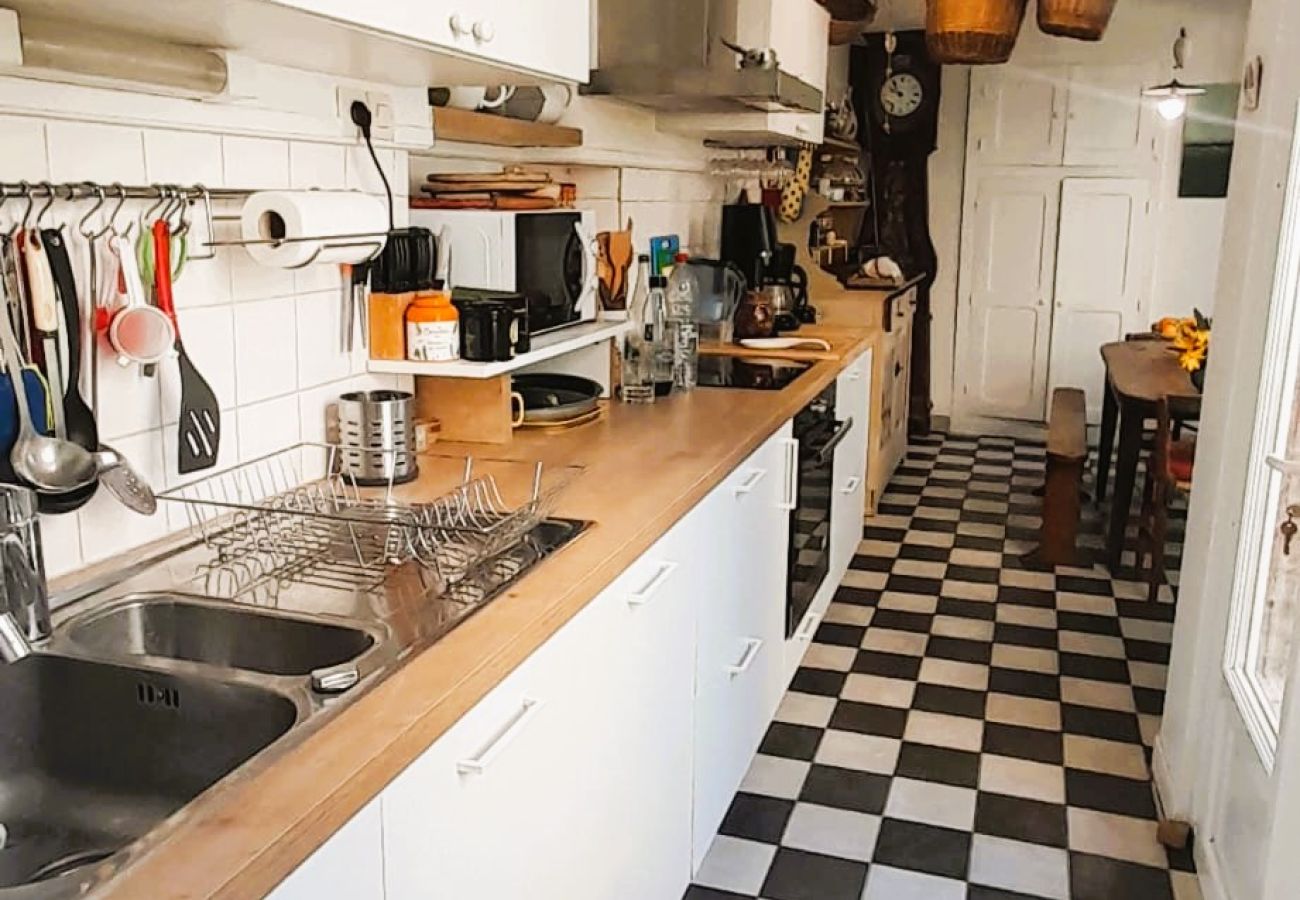 Maison à Châteauroux - Maison de ville 7 pers coeur de chtx cour wifi