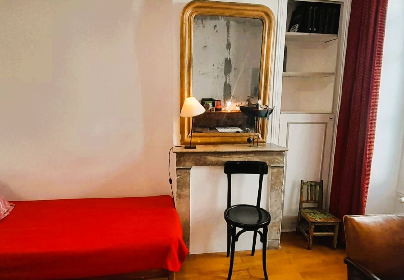 Maison à Châteauroux - Maison de ville 7 pers coeur de chtx cour wifi