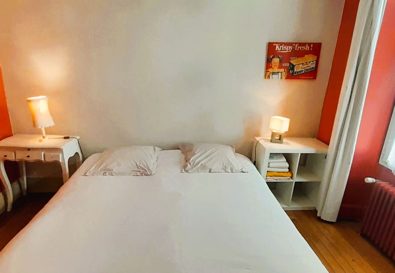 Maison à Châteauroux - Maison de ville 7 pers coeur de chtx cour wifi