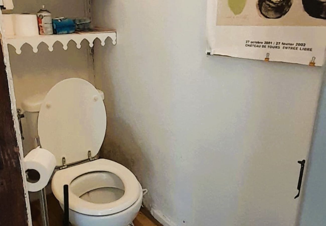 Maison à Châteauroux - Maison de ville 7 pers coeur de chtx cour wifi