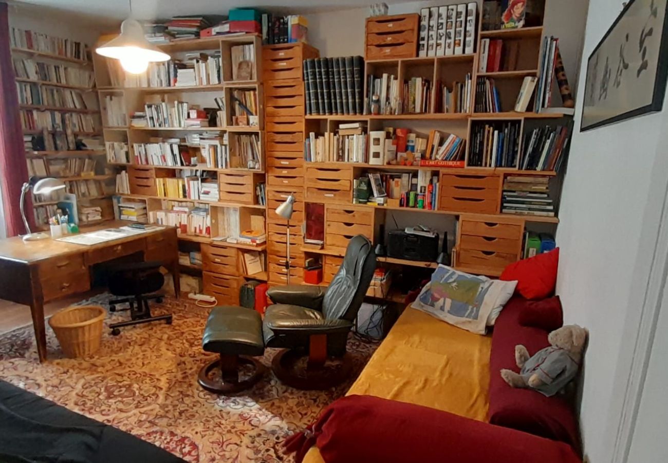 Maison à Châteauroux - Maison de ville 7 pers coeur de chtx cour wifi