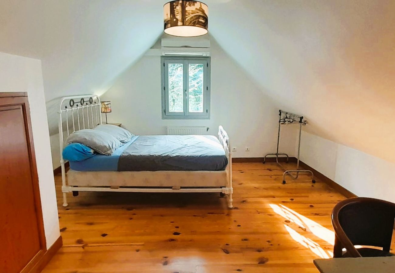 Maison à Baudres - Baudres jolie maison 6/8 pers jardin pisicne wifi 