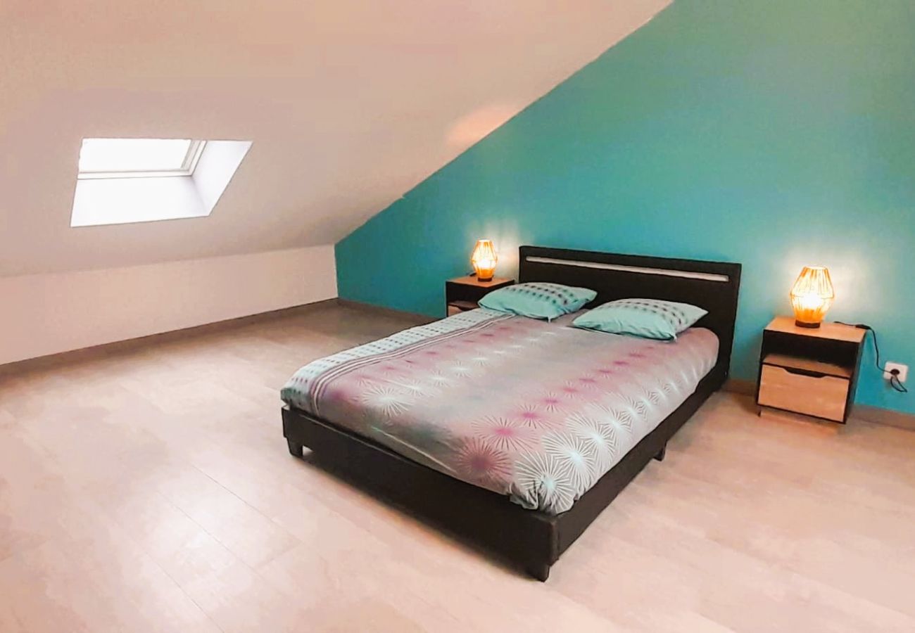 Appartement à Issoudun - Le St Roch - appart 6/8 pers - wifi - centre ville