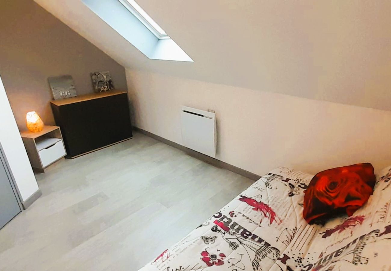 Appartement à Issoudun - Le St Roch - appart 6/8 pers - wifi - centre ville