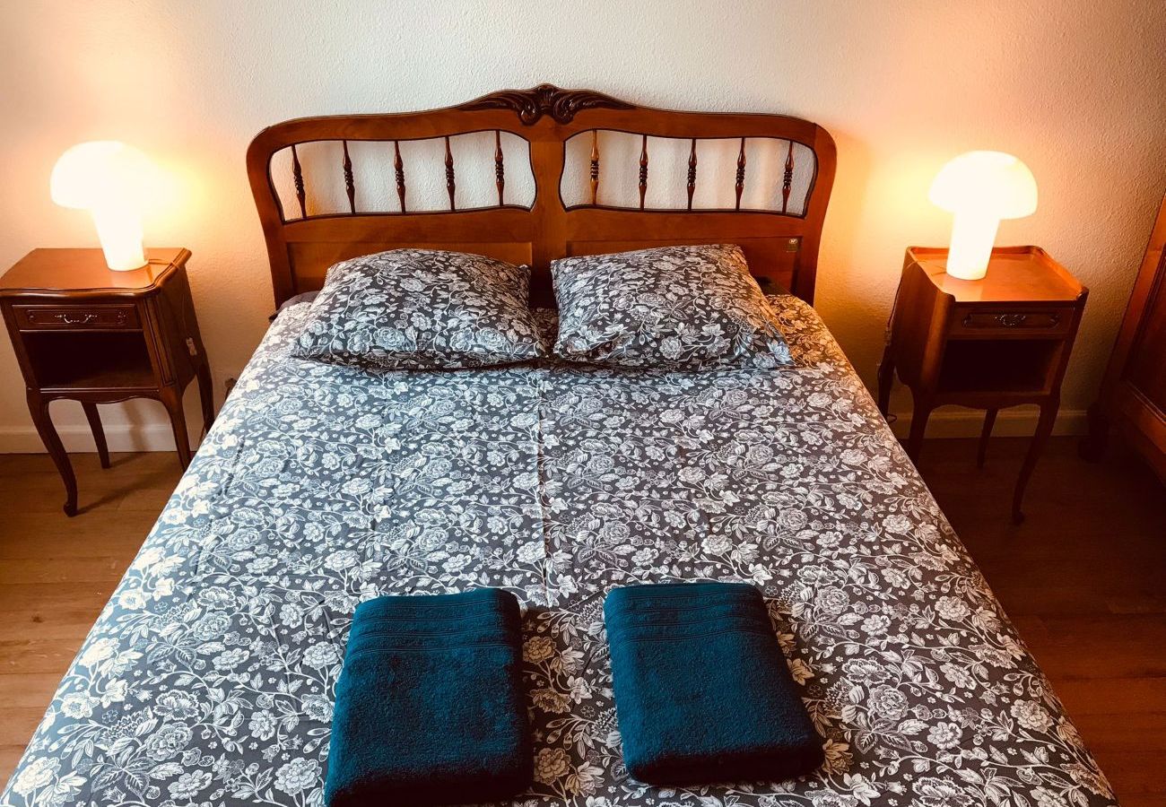 Appartement à Châteauroux - B- Meublé cosy centre ville 4 pers - ascenseur