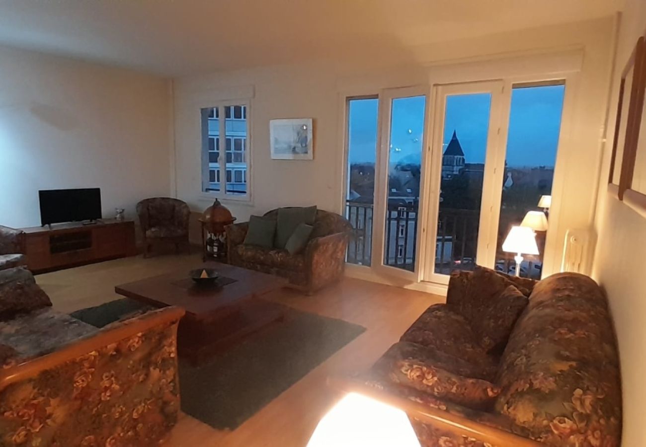 Appartement à Châteauroux - B- Meublé cosy centre ville 4 pers - ascenseur